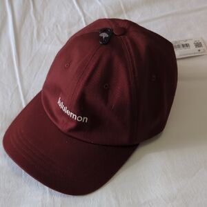 NWT Lululemon Athletica Classic Ball Cap Dark Red SZ S/M Unisex